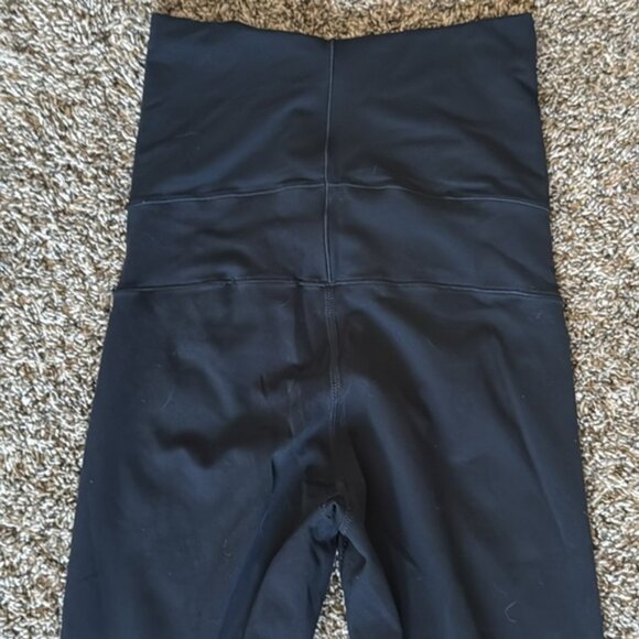 Nike Dri-Fit Small Black Workout Legging - Picture 7 of 8